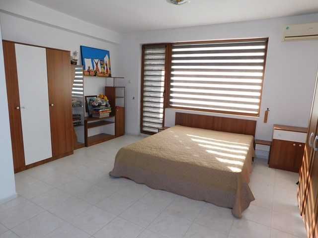 Продава се Многостаен апартамент в Търговище, Боровец - 240 кв.м за 835 €/кв.м - Снимка #18