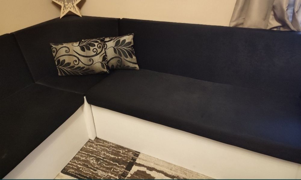 Диван ъглов разтегателен. БЮФЕТ с барче, ретро