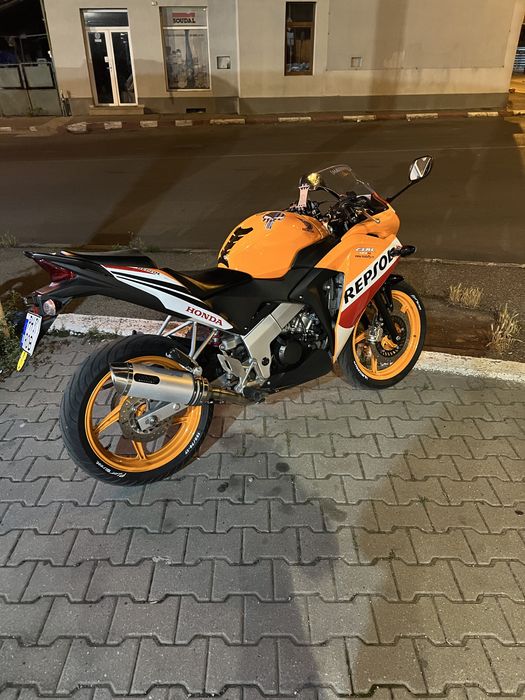 Honda CBR 125 R 2015