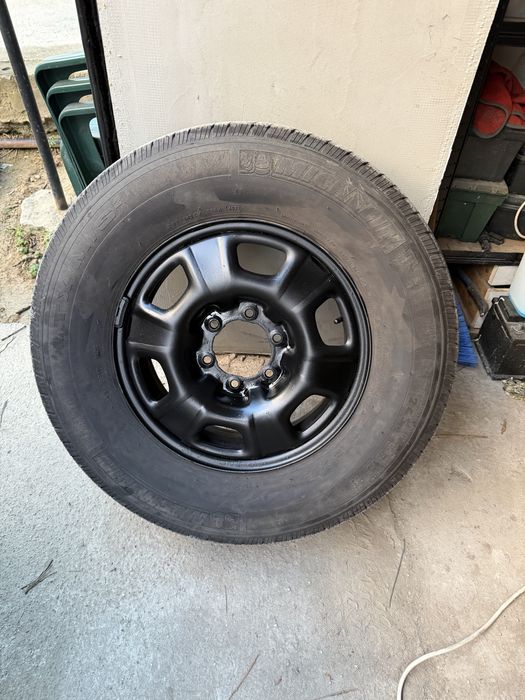 Гуми с джанти за Тойота Ланд Крузер 17 цола