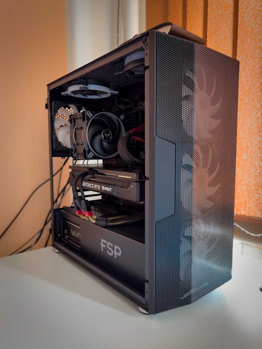Геймърски компютър R7 5800X3D / RAM 32GB / RTX 4080