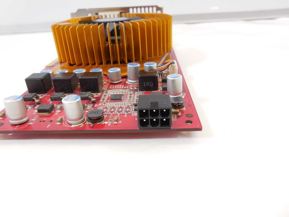 ВидеокартаPalitGeForce®9600GT,1GB,GDDR3,256 бит,2xDVI,HDMI,DisplayPort