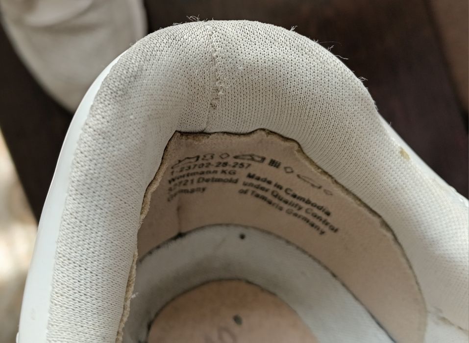 Кроссовки  Tamaris 40р