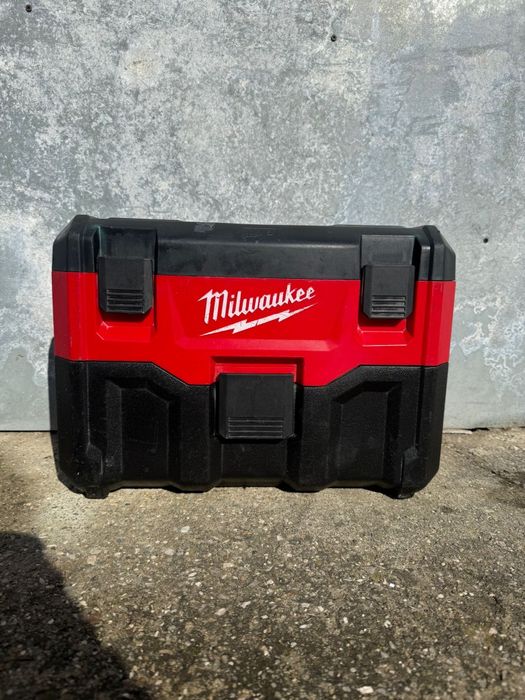 Aspirator Milwaukee m18 vc-2 18v