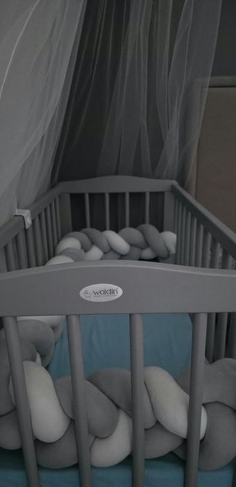 Vand Patut Waldin co-sleeping
