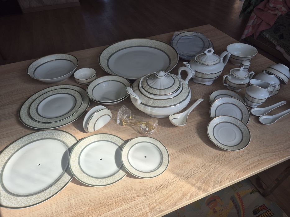 Продам Сервиз новый