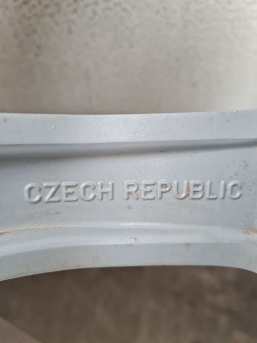 Оригинални джанти за BMW R18 5x120 ET30 8J