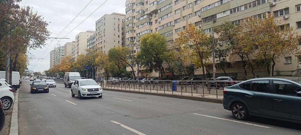 Sos Colentina Scoala 39  2camere mobilat /utilat bloc 1978 anvelopat