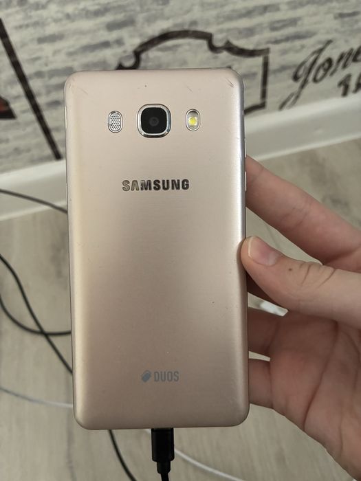 Продаю Samsung galaxy J5 (2016), 16ГБ