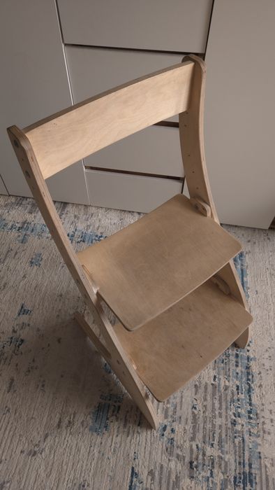 Растущий деревянный стульчик