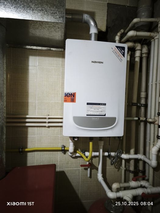 Почти новый двухконтурный котел. Производство Корея.