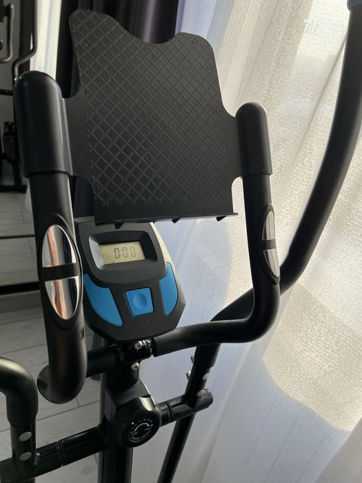 Продам эллиптический тренажер