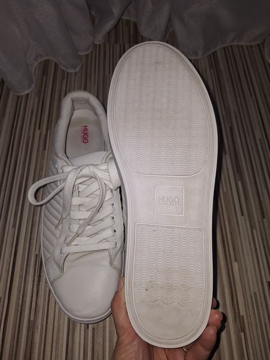 Adidași/sneakers piele Hugo Boss mărime 44 ca noi.
