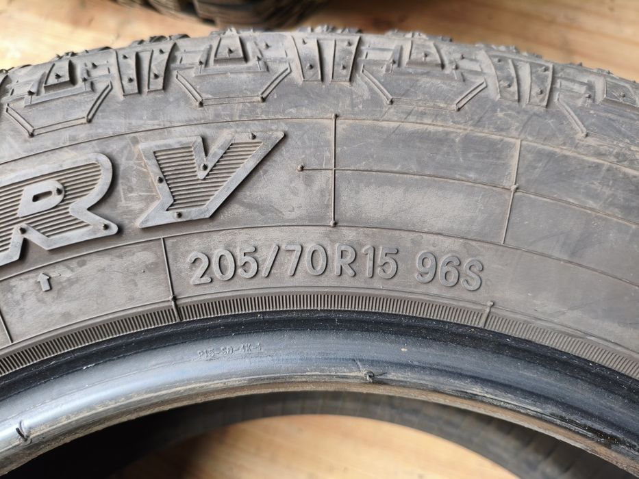 Принимаем б/у Шины Любых размеров