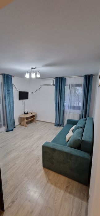 Inchiriez Apartament cu doua camere