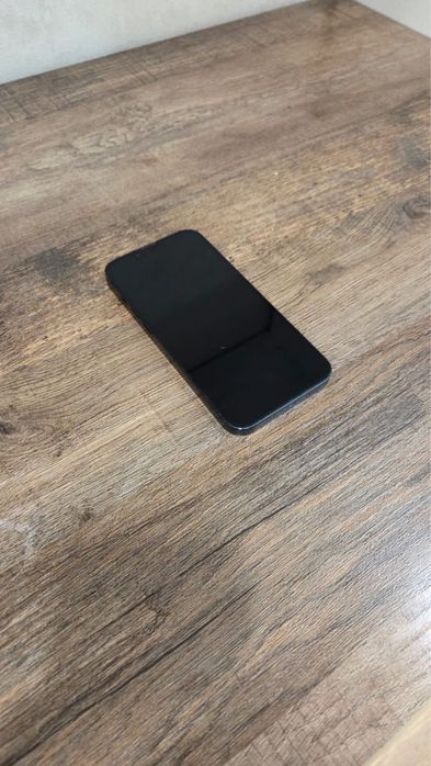 iPhone 13 продам