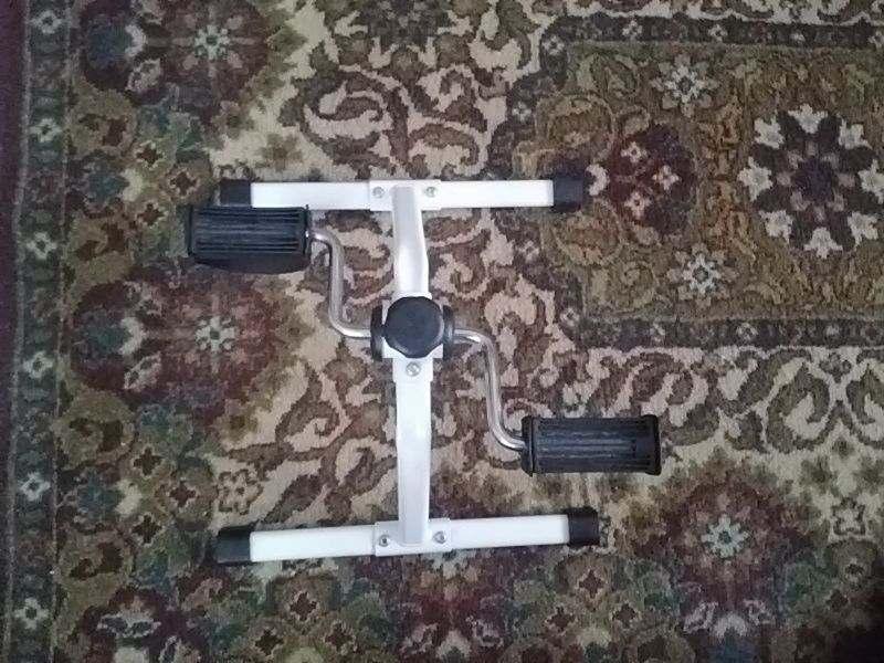 Тренажёр для ног и рук новый