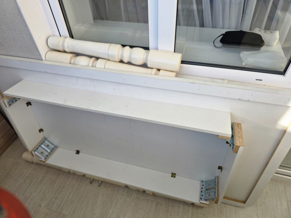 Стол белый кухонный