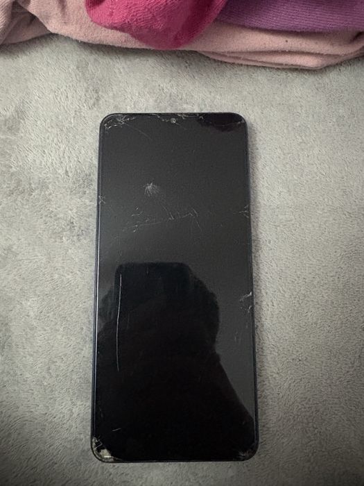 Vand Samsung A12 functional cu ecran deteriorat