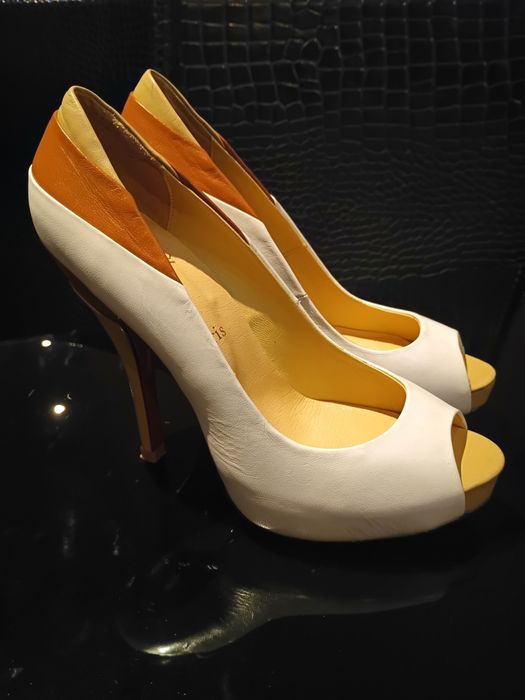Christian Louboutin висок ток