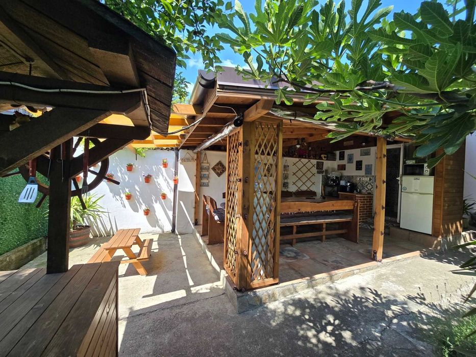 Къща под наем Дикови