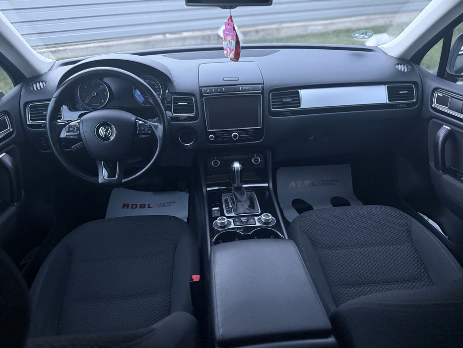 Volkswagen Touareg R-Line / euro 6 / 2015