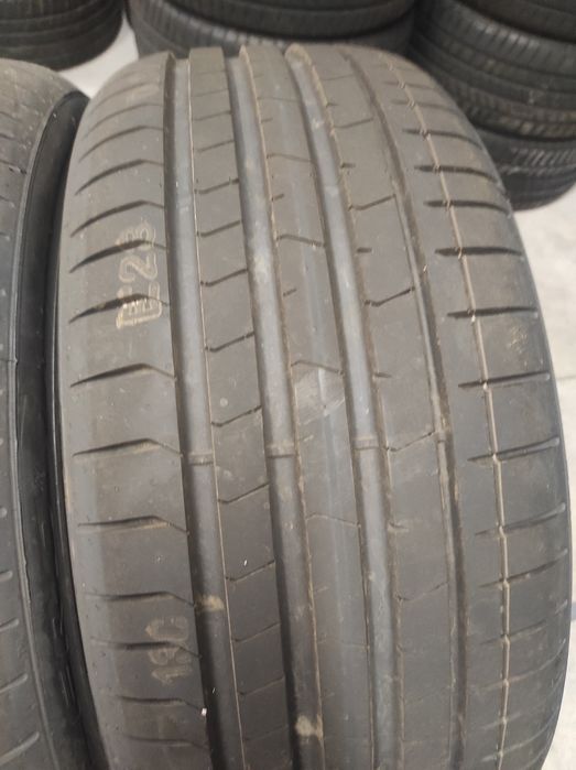 245/40/19 Pirelli