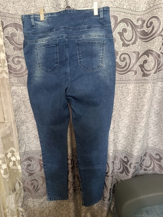 Женские джинсы ×××
