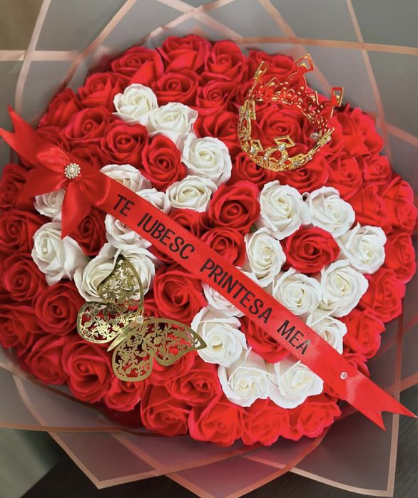 Buchete cu trandafiri perfecte pentru majorate sau zile onomastice