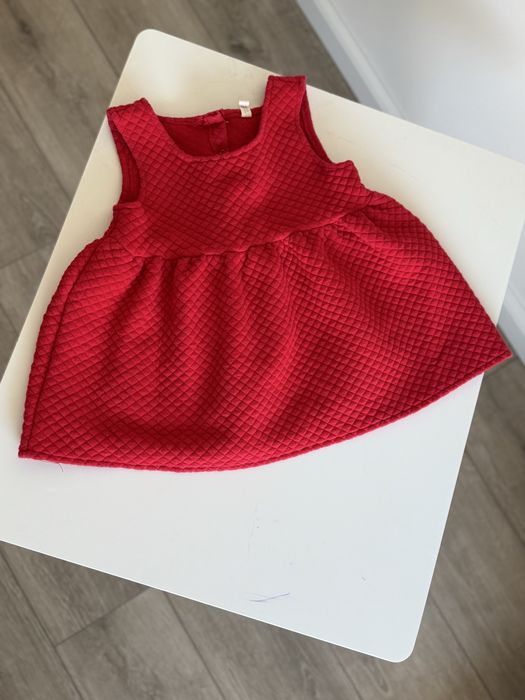 Рокли на zara за момиче различни размери