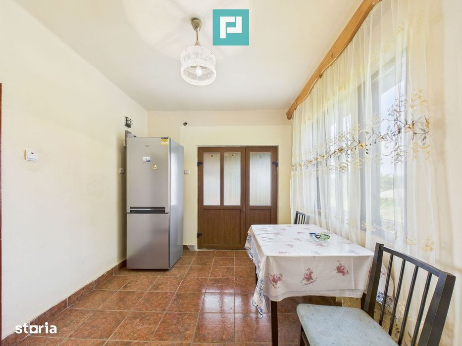 Casă cu teren de 4707 mp în Hălmăgel, județul Arad