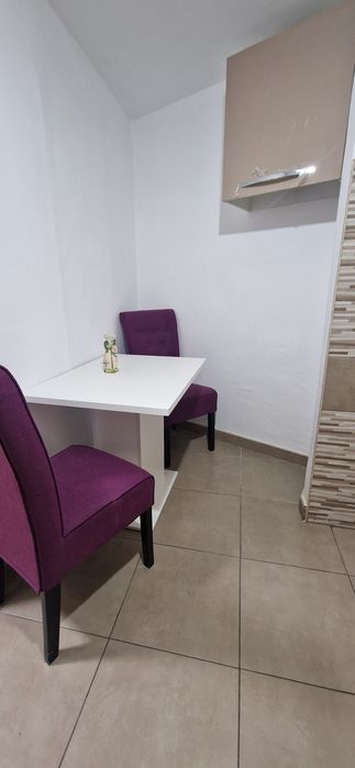 Închiriez garsoniera Nufarul