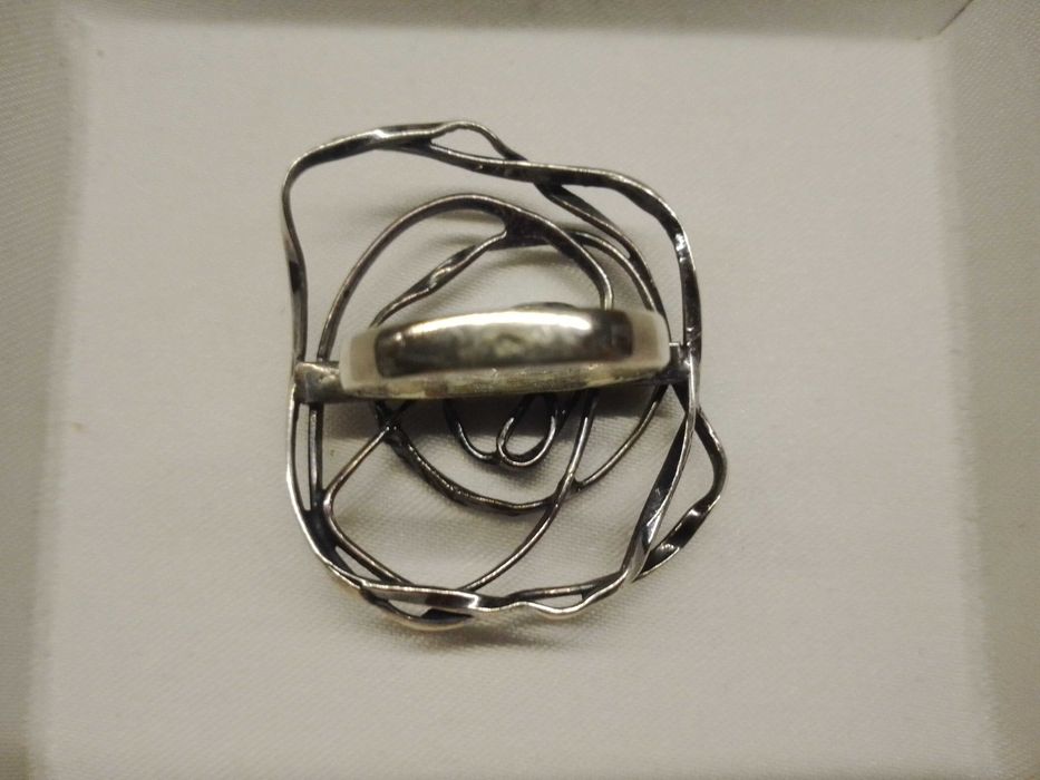 Комплект сребърни бижута - пръстен и висулка