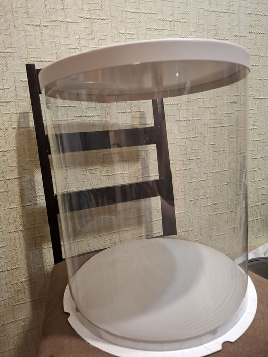 Продам подарочные боксы круглые,  квадратные