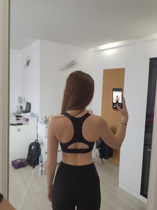 Спортни бюстиета