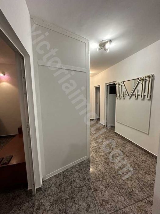 Продава се Четиристаен апартамент в Велико Търново, Център - 157 кв.м за 1303 €/кв.м - Снимка #11