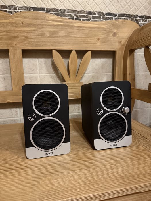 Monitoare studio active Eve Audio SC203