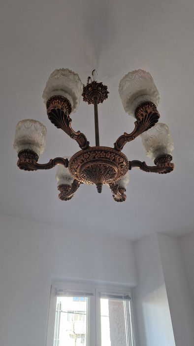 Lustra clasica din bronz