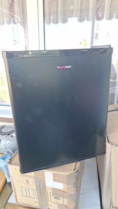 Frigider minibar OMNITEC 19L