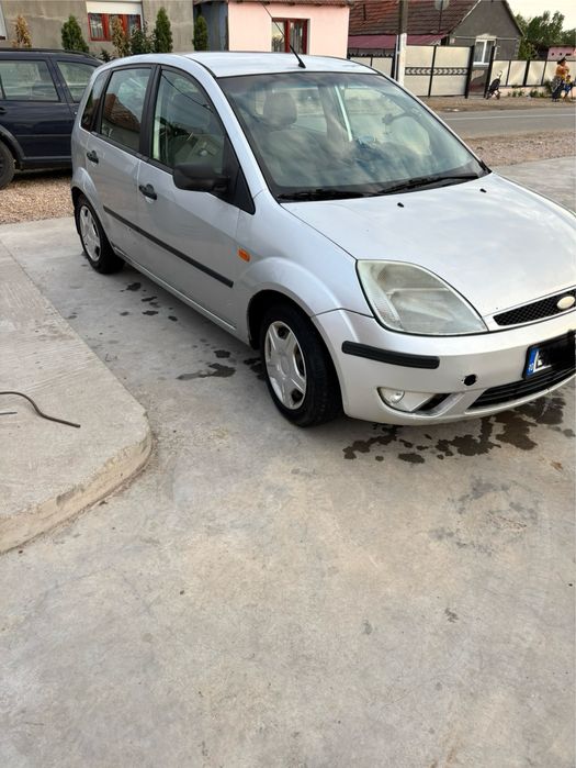 Dezmembrez ford fiesta (functional )