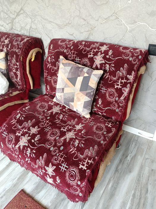 Продам диваны расклодные