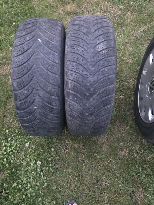 Vând 4 jante  R 15 + cauciucuri , pentru Golf 5