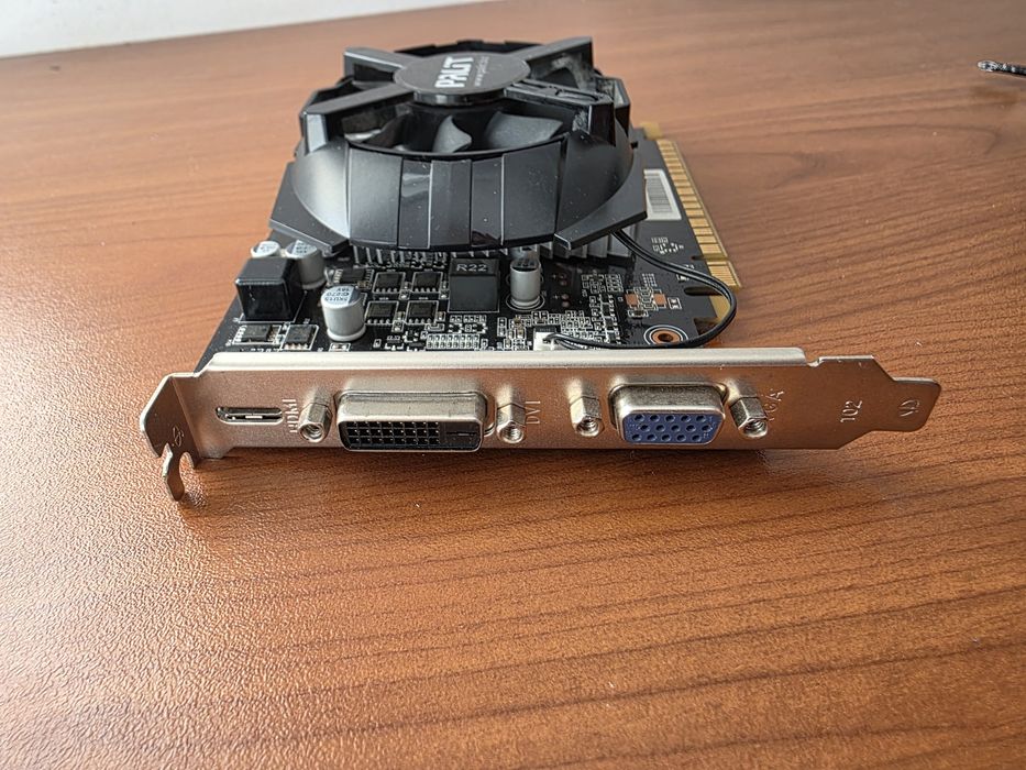 Видео карта Palit GT 740, 2gb ddr5 128 bit.