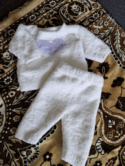 Продам детские костюмы