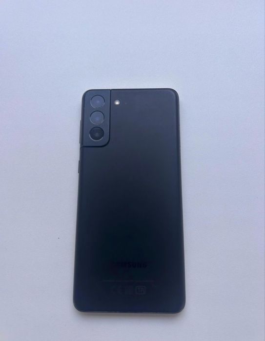 срочно продаю Samsung S21 plus 5G