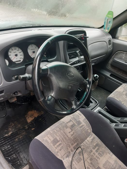 Nissan navara d22