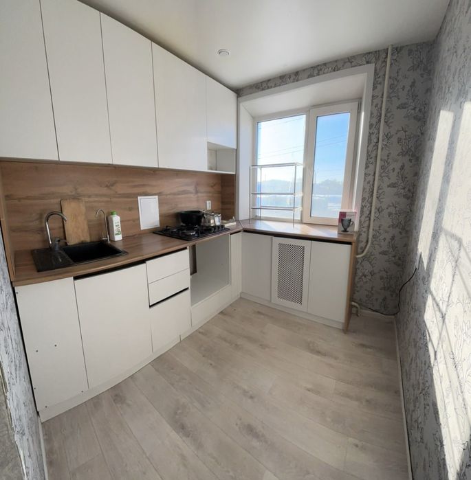 Продается 4 комнатная квартира!