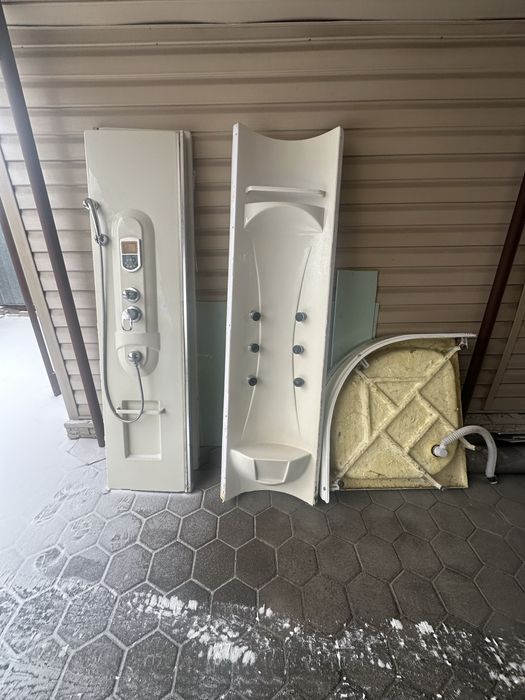 Продам душевую кабинку.