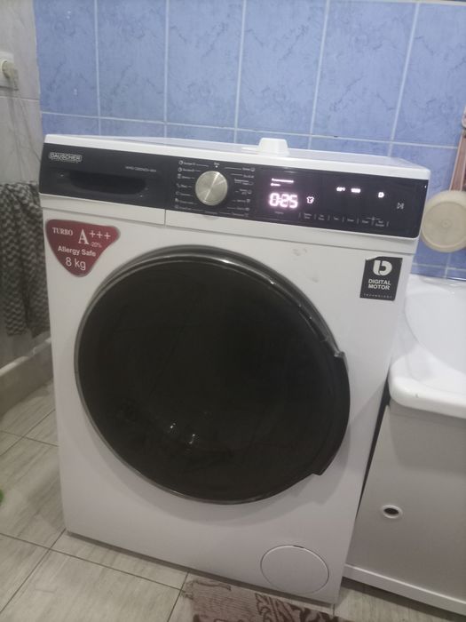 Продам машинку стиральную