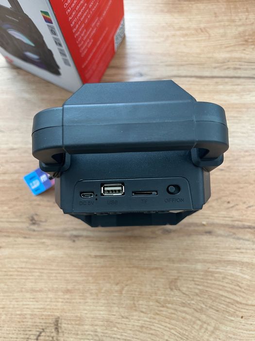 Портативная аудио колонка, новая.